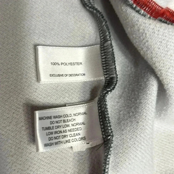 Cutter & Buck hoodie.Men medium.Grey,red trim , embroidered trim ,front zip - Picture 11 of 13